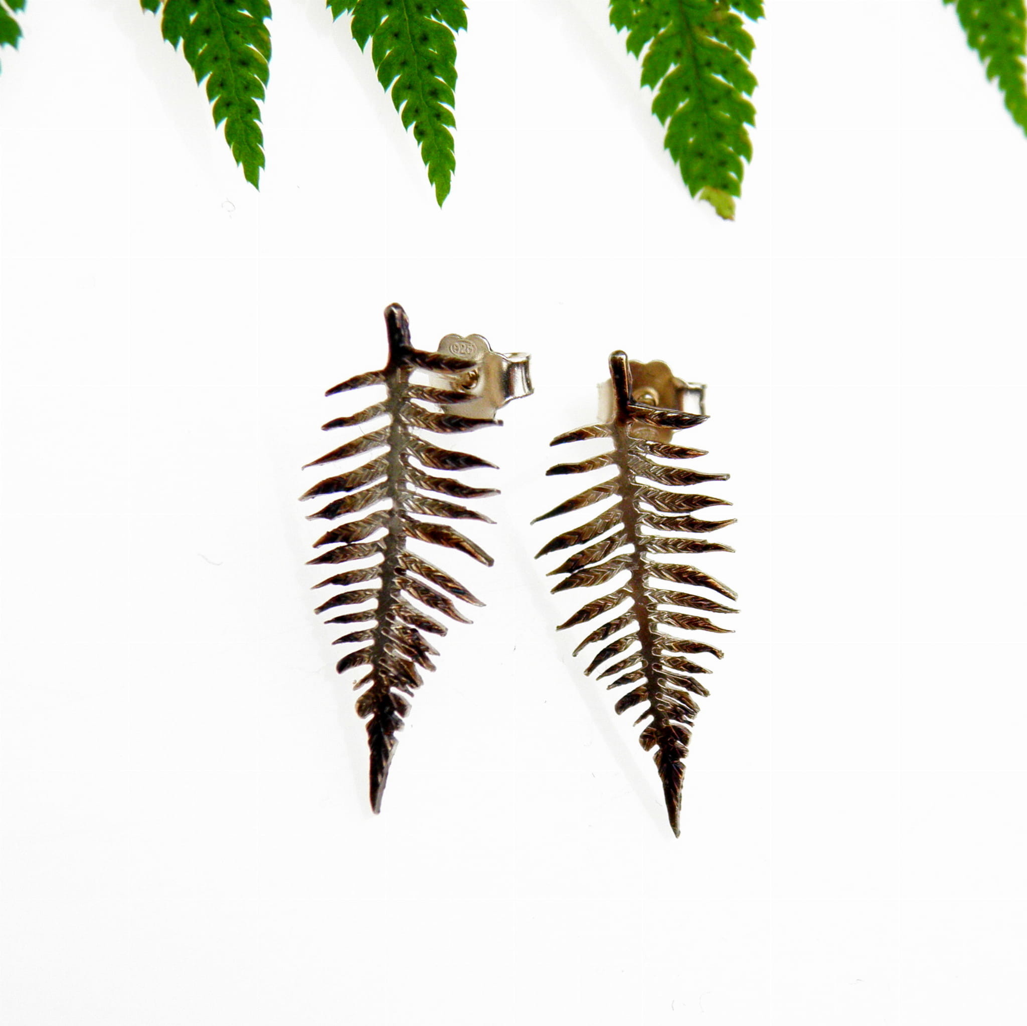Venus Galeria Paproć brązowa mini II - kolczyki srebrne