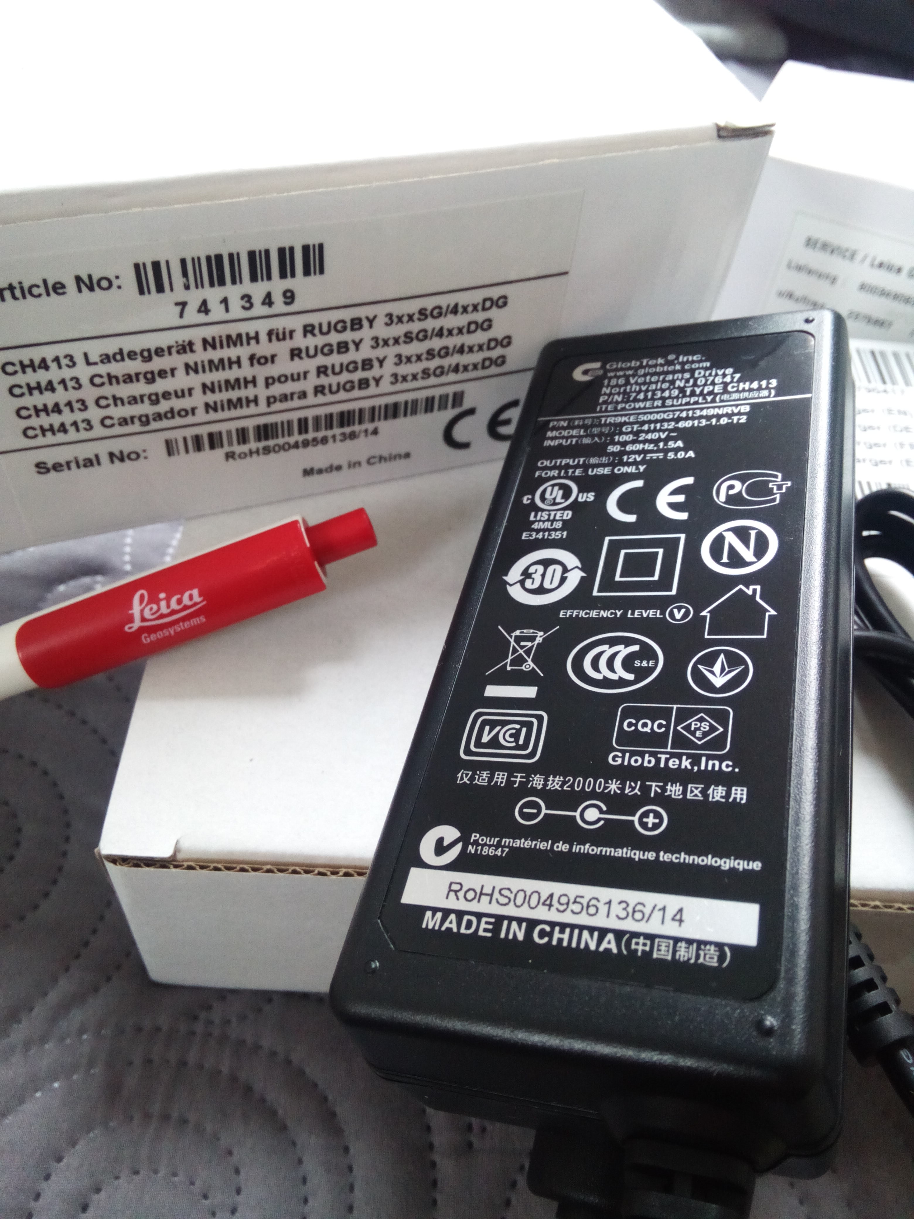 Leica Geosystems Zasilacz do Rugby 610/620/640/670/680 (A100 Li-Ion )