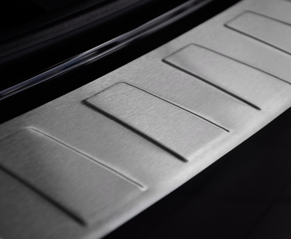 CRONI AUDI A6 C7 Allroad od 2016 Nakładka na zderzak TRAPEZ Mat