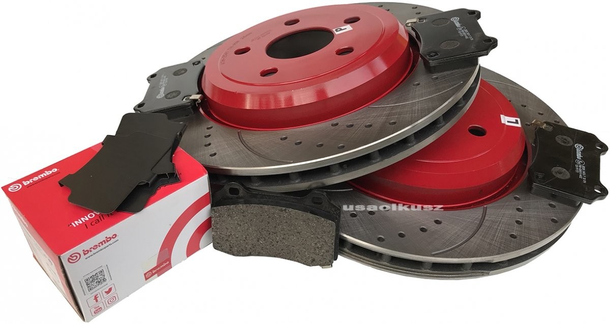BREMBO Tylne WIERCONE nacinane tarcze RED oraz klocki hamulcowe Jeep Grand Cherokee SRT 6,4 V8 2012 2541S+P30074