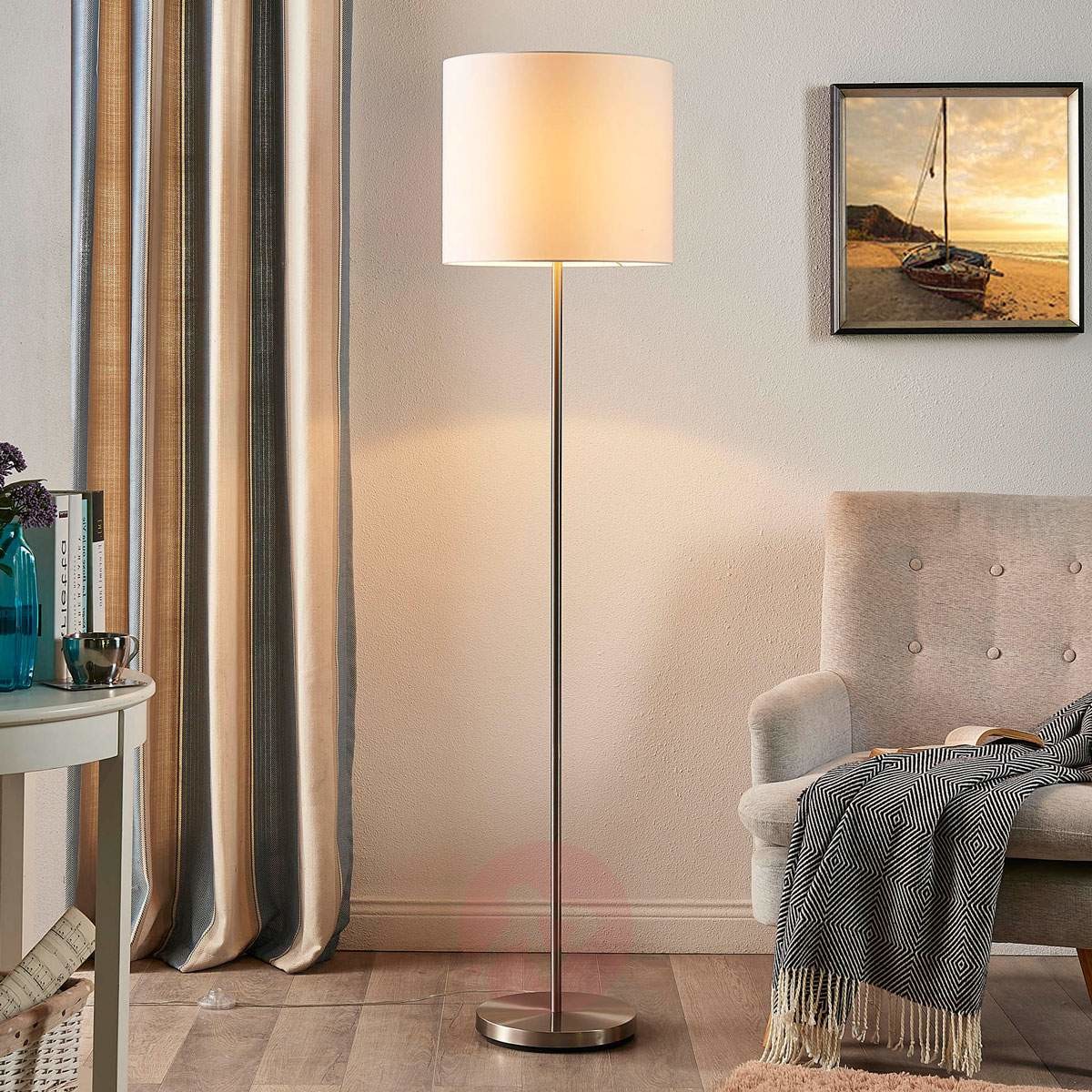 LINDBY Parsa  lampa stojąca, biały klosz z tkaniny