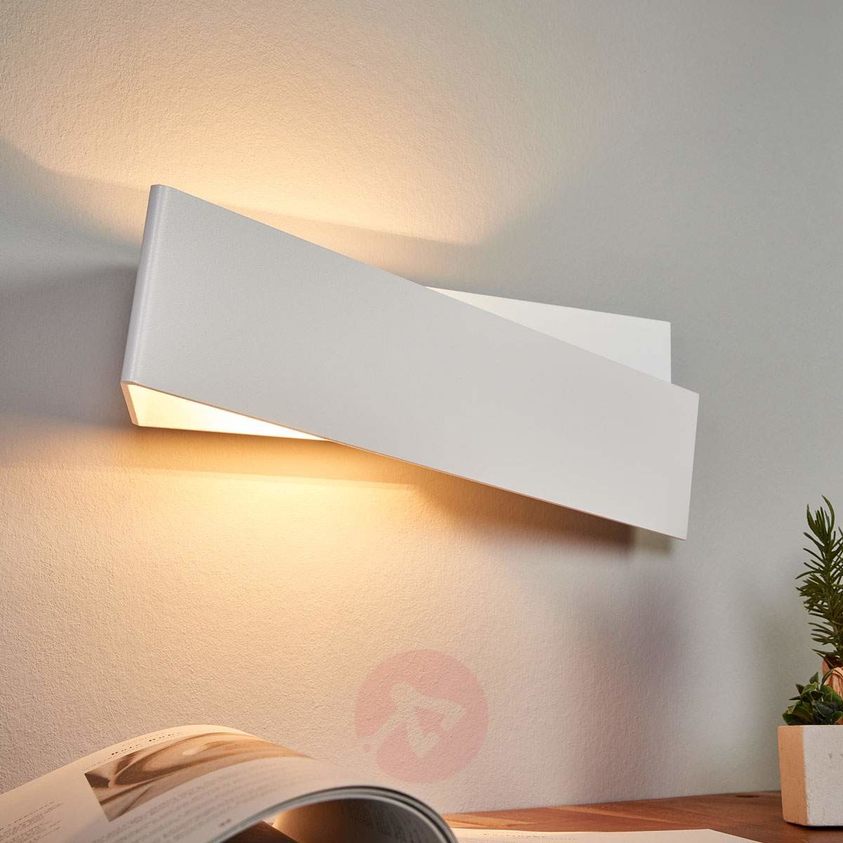 Linea Light Lampa ścienna Zig Zag w kolorze białym 43 cm