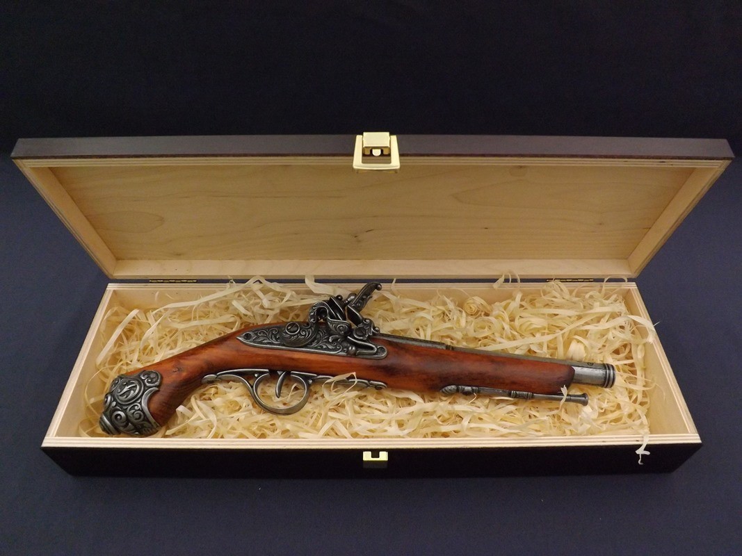 Denix SA REPLIKA PISTOLET SKAŁKOWY W PUDEŁKU MODEL 1077G+P02 1077G+P02