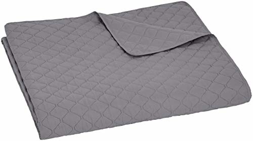 AmazonBasics Oversized Embossed Coverlet, ciemnoszary, 220 x 240 cm TEX-180455