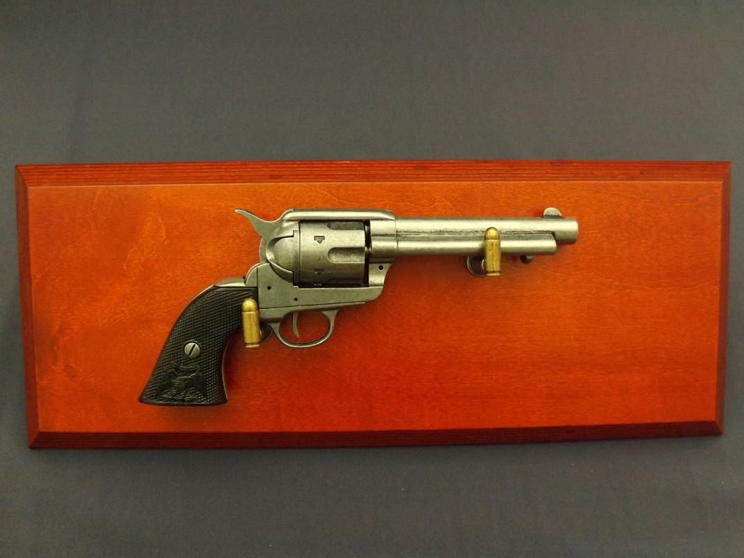 Denix SA REPLIKA NA TABLO REWOLWERU PEACEMAKER S.COLT MODEL 1108G+TM+35 1108G+TM+35