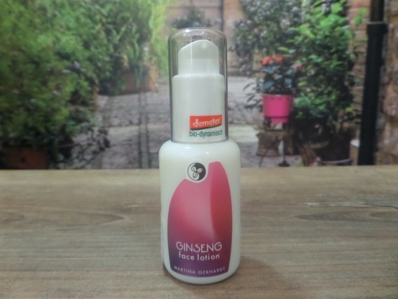 Martina Gebhardt Naturkosmetik EMULSJA Z ŻEŃSZENIEM DO CERY WYMAGAJĄCEJ 30 ml