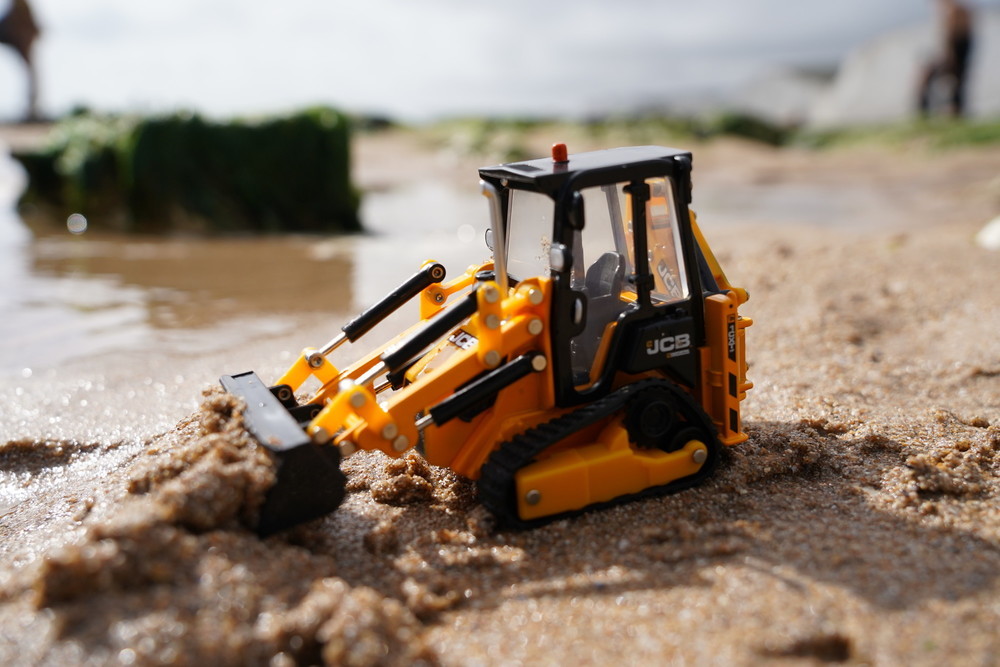 Tomy Britains koparko - ładowarka JCB 1CXT 43264