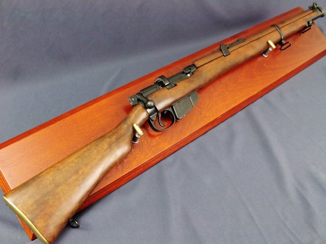 Denix SA REPLIKA KARABIN LEE ENFIELD NA TABLO MODEL 1090+T 1090+T