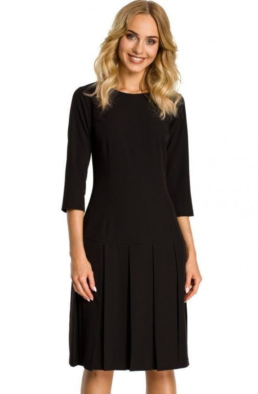 SukienkiShop Elegancka sukienka z obniżoną talią i kontrafałdami czarna - SukienkiShop