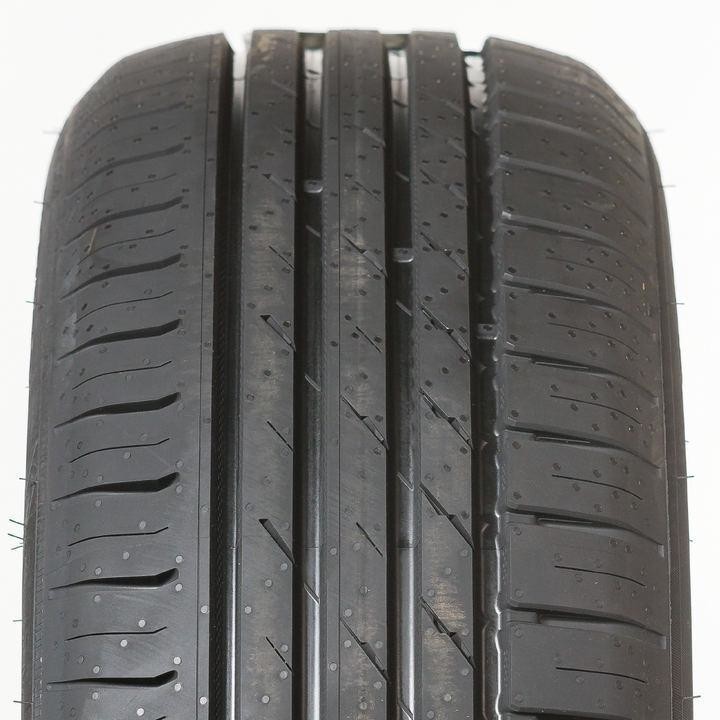 Nokian Wetproof SUV 215/65R16 102H