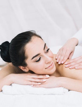 Masaż relaksacyjny z peelingiem  Radom P0007950