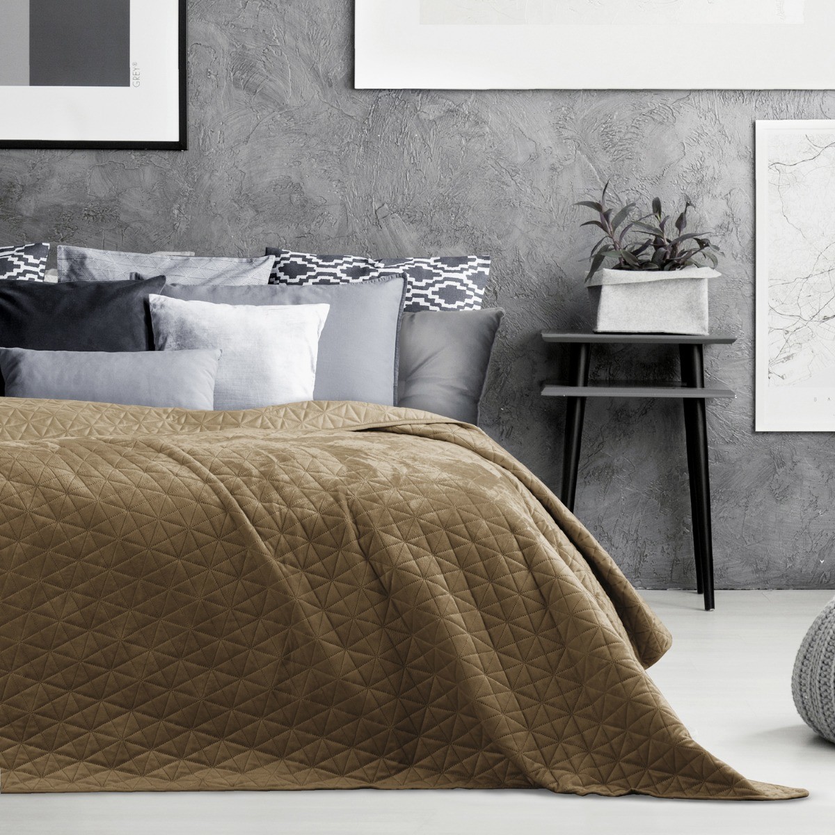 AmeliaHome AmeliaHome  Narzuta Welwetowa Cappuccino LAILA 200x220 cm