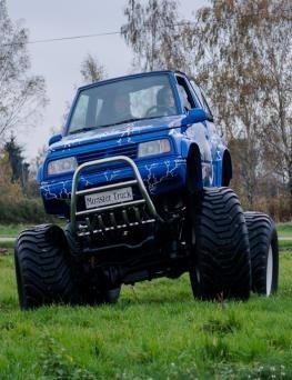 Jazda Mini Monster Truck  dziecko w roli kierowcy  Warszawa P0003952