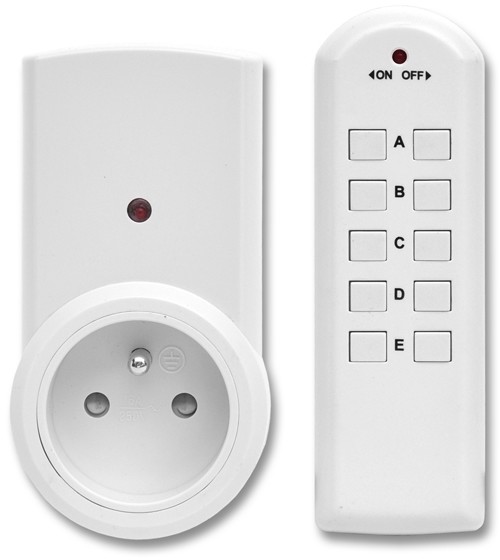 Ecolite Ecolite EZ-7901 - ZESTAW 3x Zdalnie sterowane gniazdo + pilot
