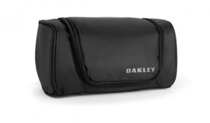 Oakley Pokrowiec na gogle universal soft goggle case 2019 czarny GOGLE SOFT CASE LARGE