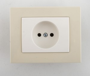 VILMA Gniazdo pojedyncze bez uziemienia białe VILMA RP16-001-02B