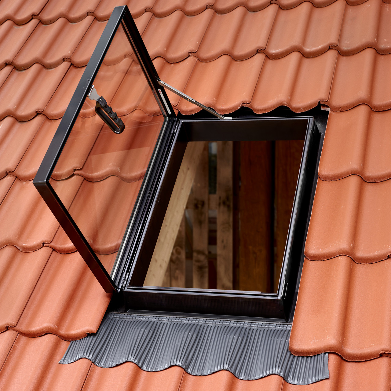 Velux Wyłaz dachowy GVK i GVT 49x76