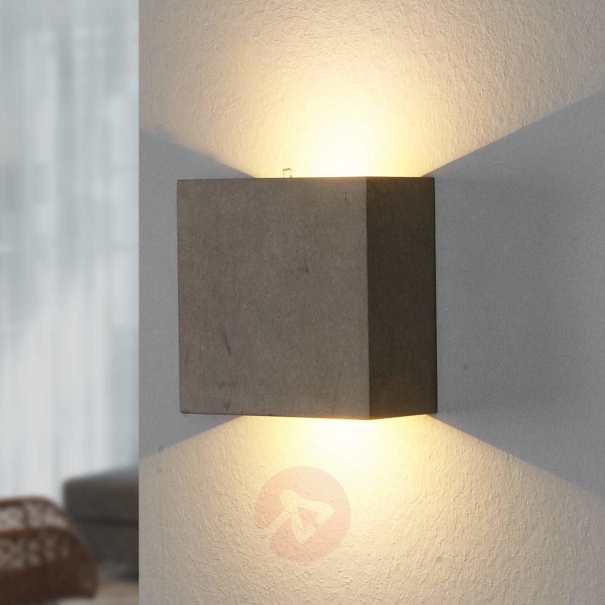 Yva  lampa ścienna LED z betonu