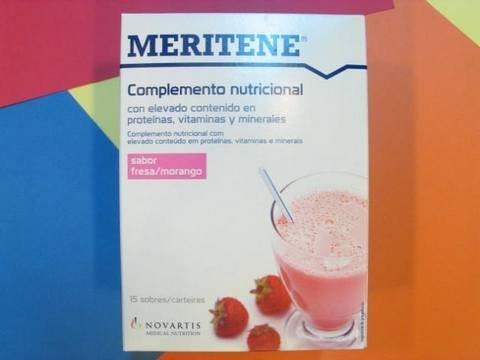 MERITENE Nestle meritene Zgromadzenie chorwackie o smaku truskawkowym 15 Sobres 248401-CSTLL