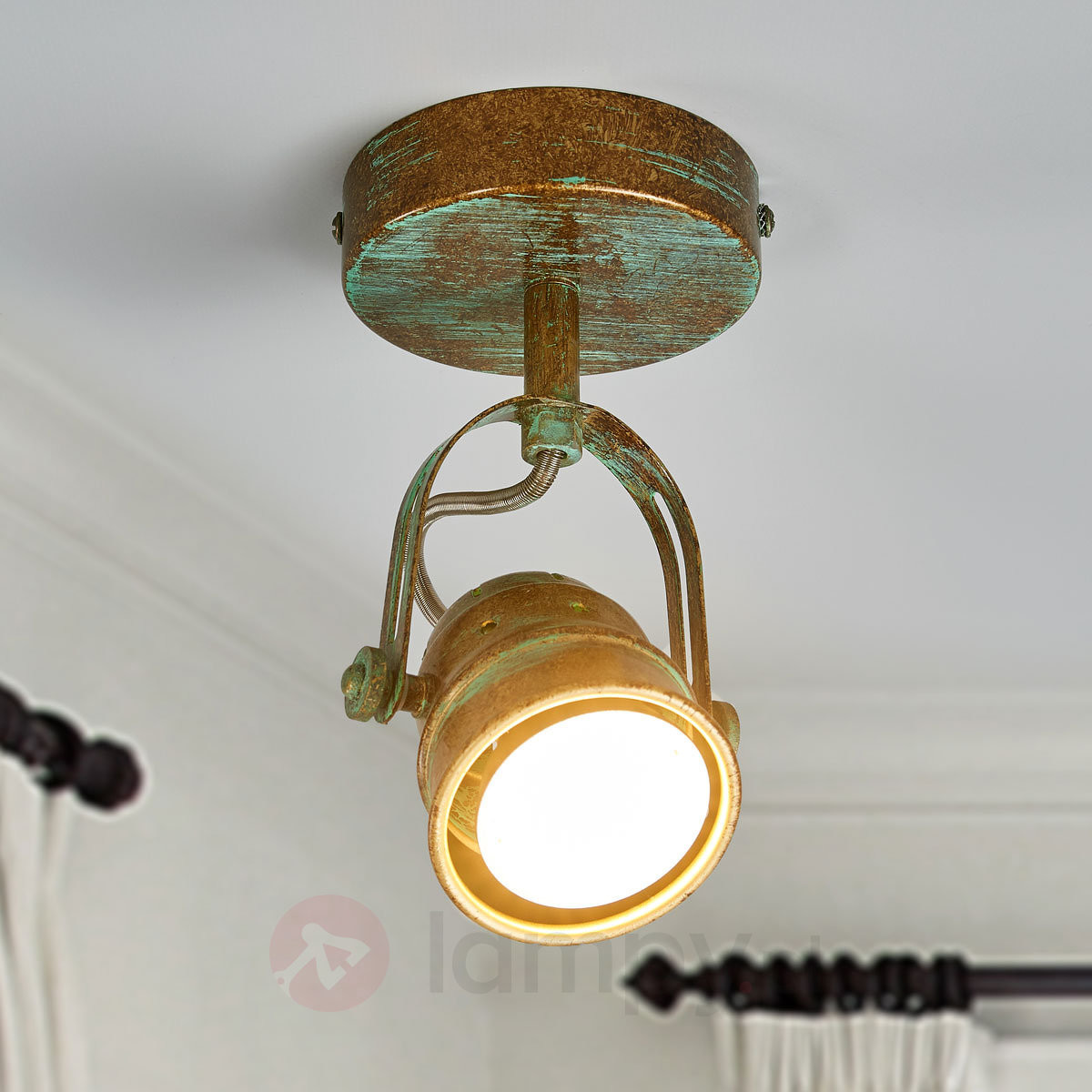 Leonor - spot LED z efektem patyny
