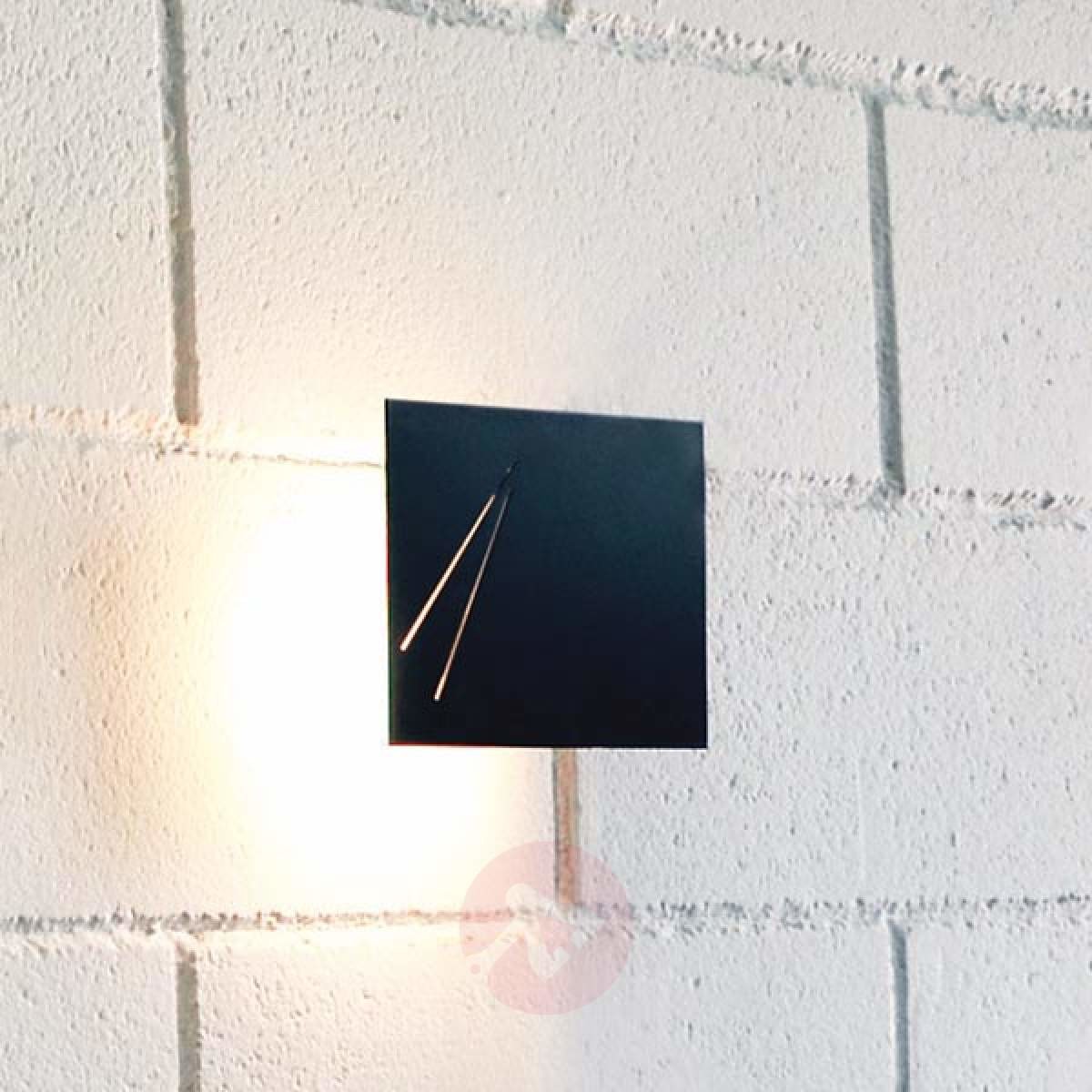 Des.agn  włoska designerska lampa ścienna, czarna