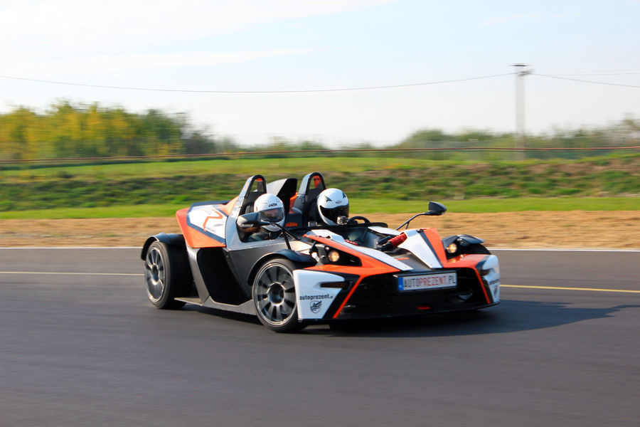 Jazda bolidem KTM XBOW - kierowca - Tor Kraków - 1 okrążenie JKTMKR