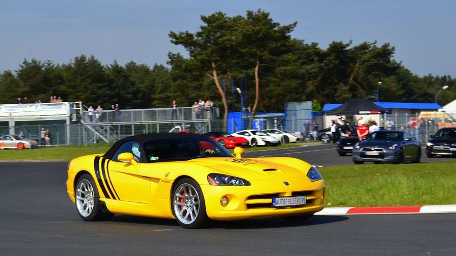 Jazda Dodge Viper - kierowca - Poznań Główny - 2 okrążenia JDVP2