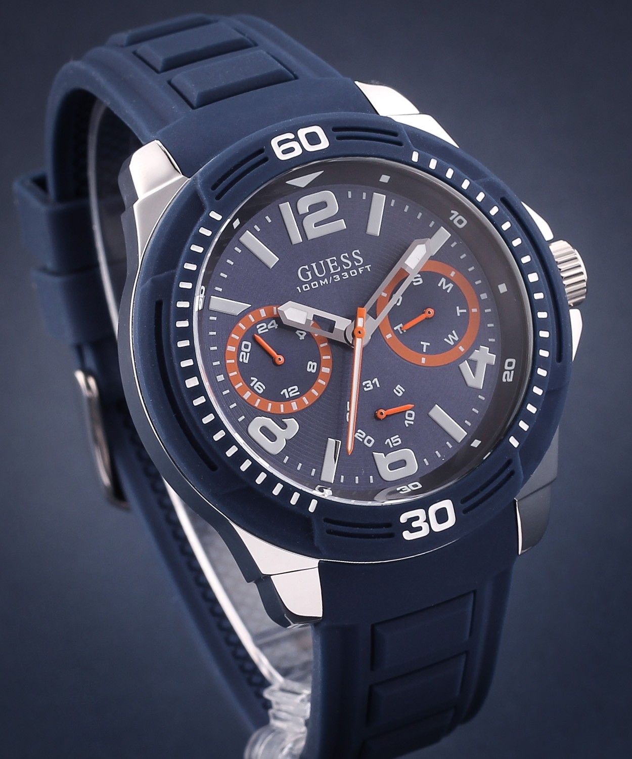Guess Caliber W0967G2