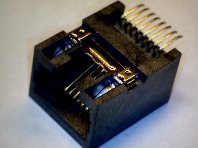 . Gniazdo RJ45 SMT nieekranowane RB4xxL rj45thtekrrbl