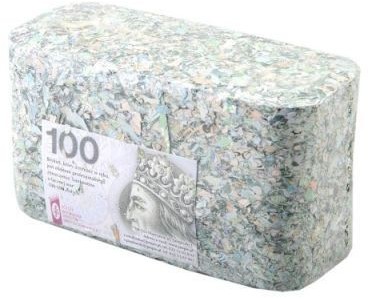 100 tysięcy złotych w brykiecie