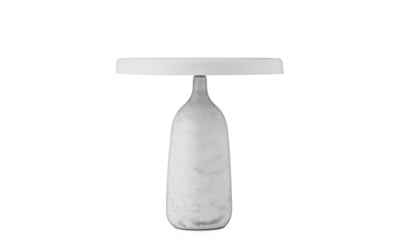 Normann Copenhagen Lampa stołowa Eddy 502172 biała oprawa w stylu design 502172