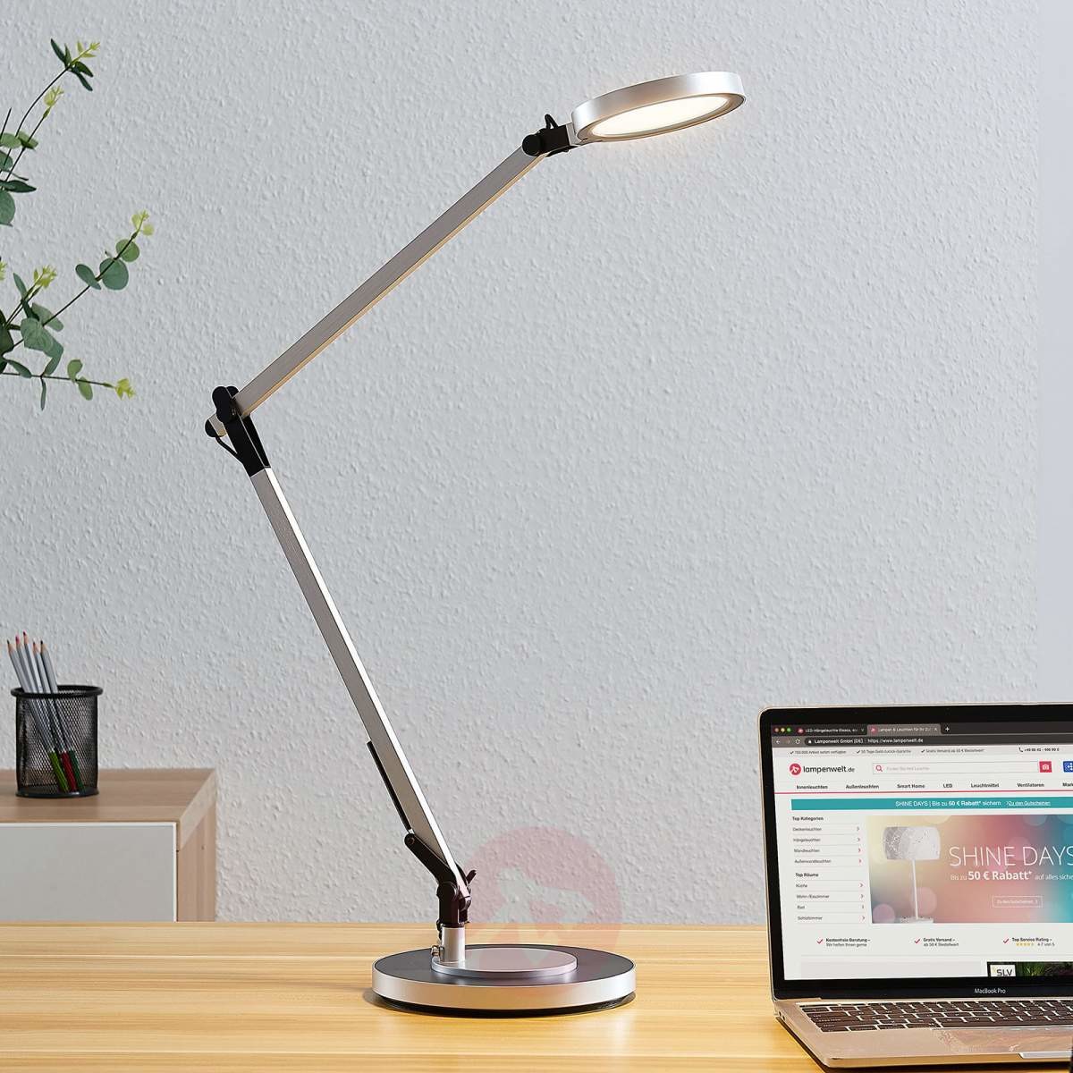 LINDBY Lampka biurkowa LED Rilana z ściemniaczem, srebrna