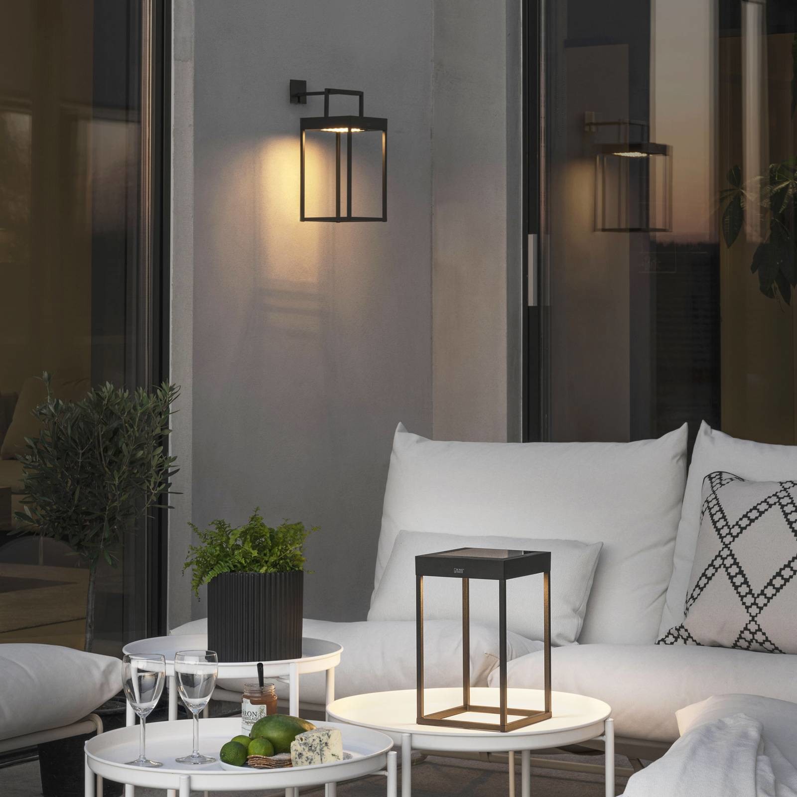 Konstsmide Latarnia solarna LED Portofino ściana/stół, czarna
