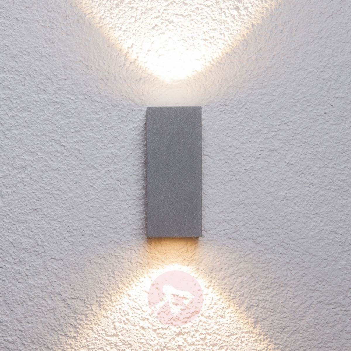 Lampenwelt Srebrna lampa zewnętrzna TAVI z LED Bridgelux