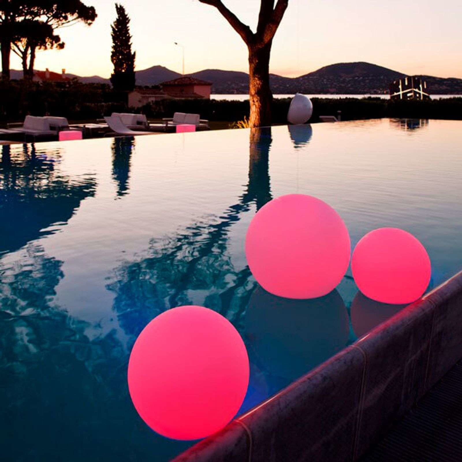 Smart&Green Pływające oświetlenie dekoracyjne LED Ball