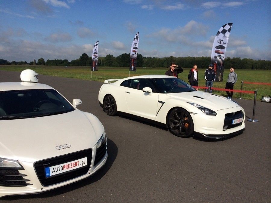 Jazda Audi R8 i Nissan GTR - kierowca - Cała Polska - 2 okrążenia JAR8NKS2