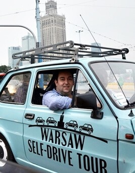 Zwiedzanie Warszawy za kierownicą Fiata 126P P0002025