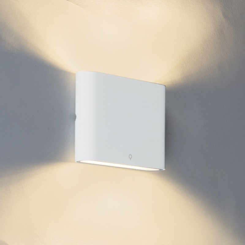QAZQA Nowoczesna lampa ścienna zewnętrzna biała 11 5 cm z diodą LED - Batt