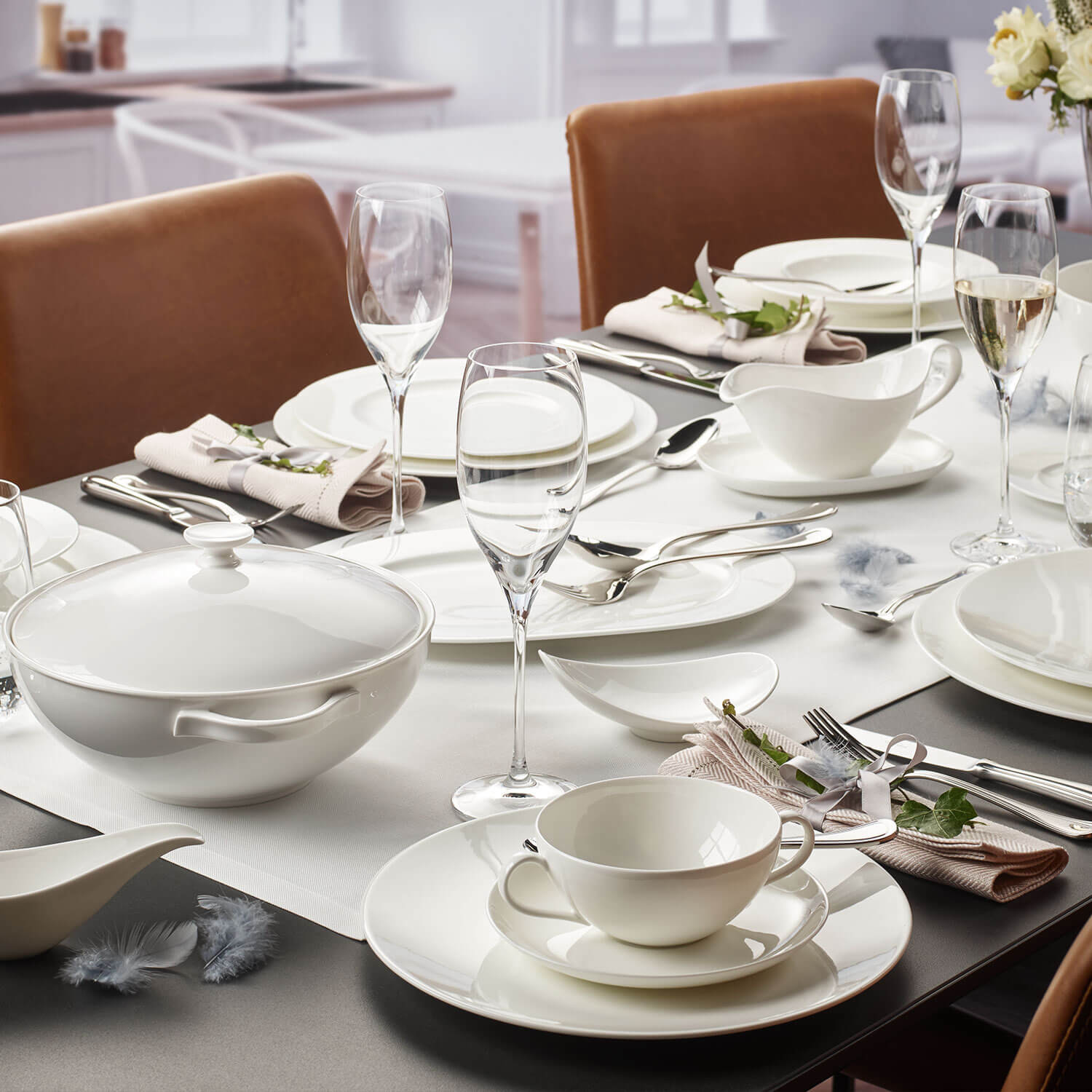 Villeroy & Boch Sosjerka z podstawką 450ml Royal 1044123406