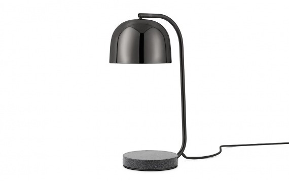 Normann Copenhagen Lampa stołowa Grant 502017 czarna oprawa w stylu nowoczesnym 502017