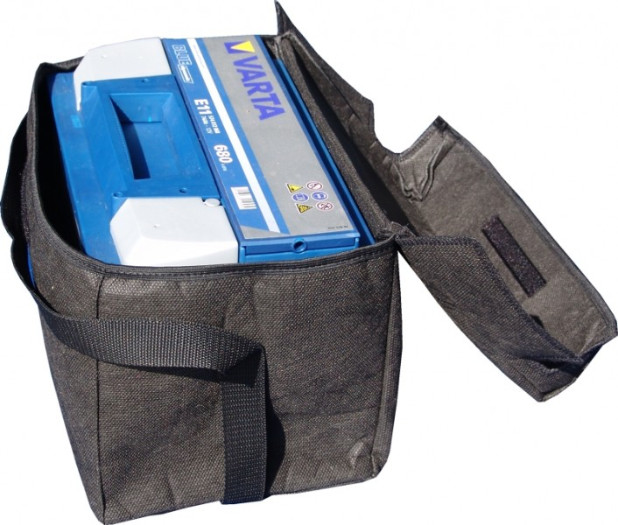 CarCommerce CC42190 Pokrowiec na akumulator rozmiar D (36x20x18cm) AMI-CC42190