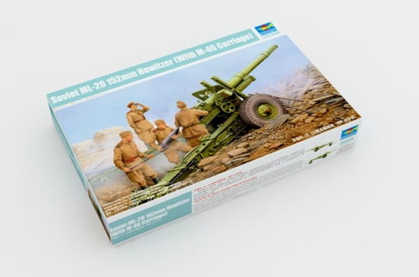 Trumpeter Soviet ML-20 152mm Howitzer (With M-46 Carriage) 02324