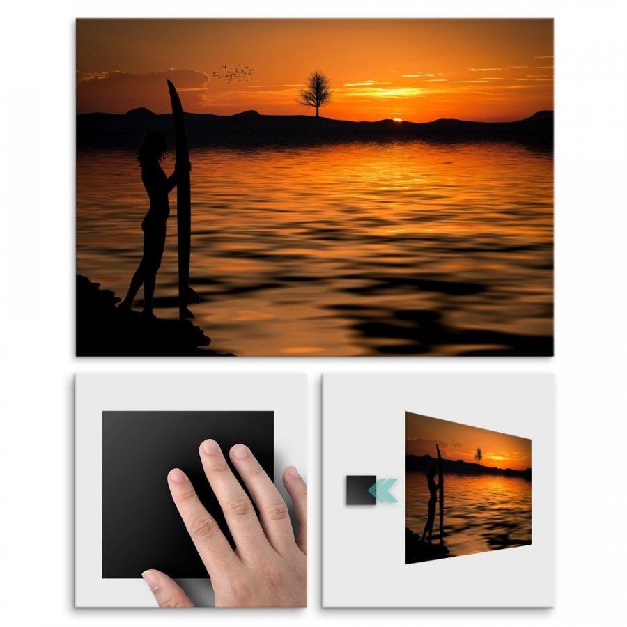 Pix4home Plakat metalowy surferka na tle zachodzącego słońca M POS-M-01683