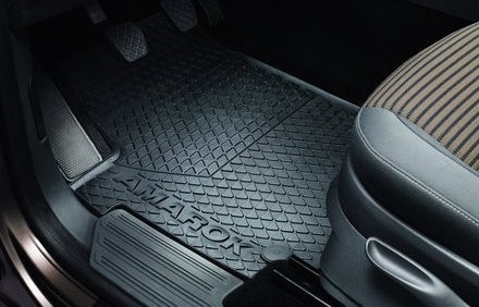 Volkswagen Oryginalne  VW Amarok 4-częściowy zestaw dywaników przód + tył gumowa CZARNA kabiny podwójne 2h1061500 a 82 V 2H1061500_041