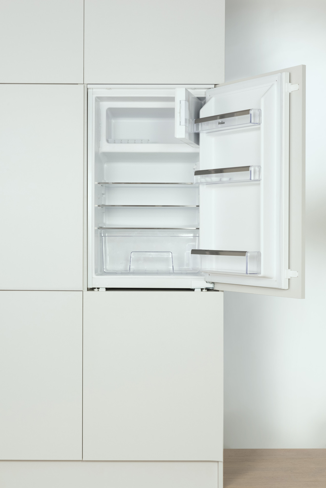 Amica BM132.3