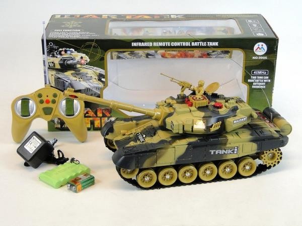 Adar Czołg na radio 6-funk.