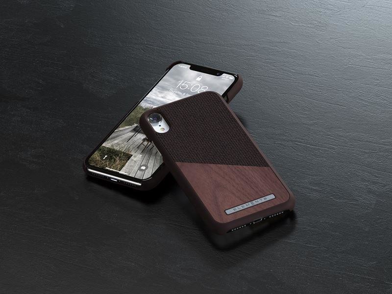 Brak Nordic Elements Saeson Frejr - Etui iPhone XR z prawdziwym drewnem orzecha włoskiego (Brown) E20299