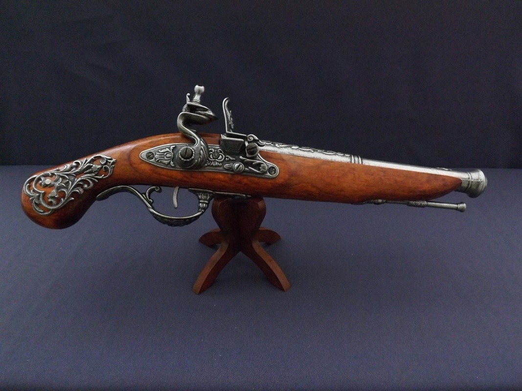 Denix SA REPLIKA BRYTYJSKI PISTOLET SKAŁKOWY NA STOJAKU MODEL 1196G+800 1196G+800