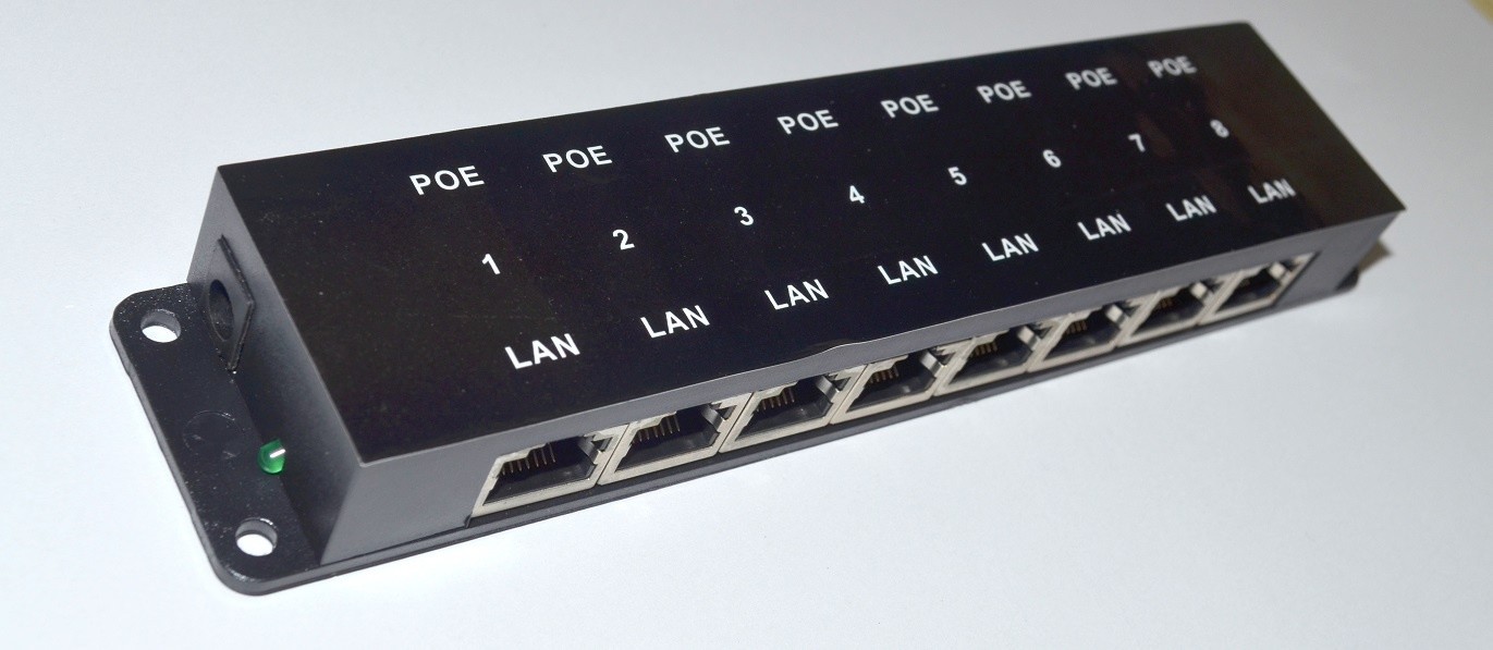 ZhangQing Injector PoE 8xLan/8xPoE z obudową