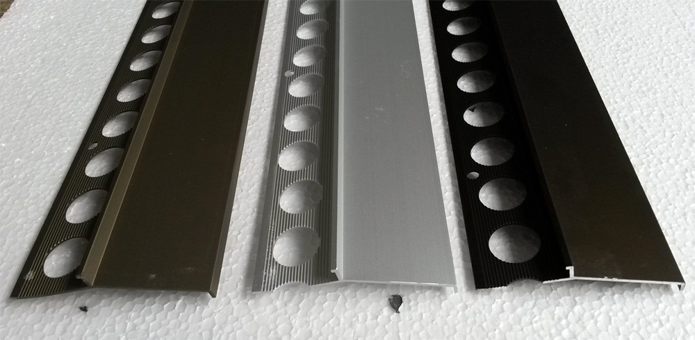 Emaga Profil aluminiowy balkonowy okapnikowy 85mm 2,5m oliwka 7033